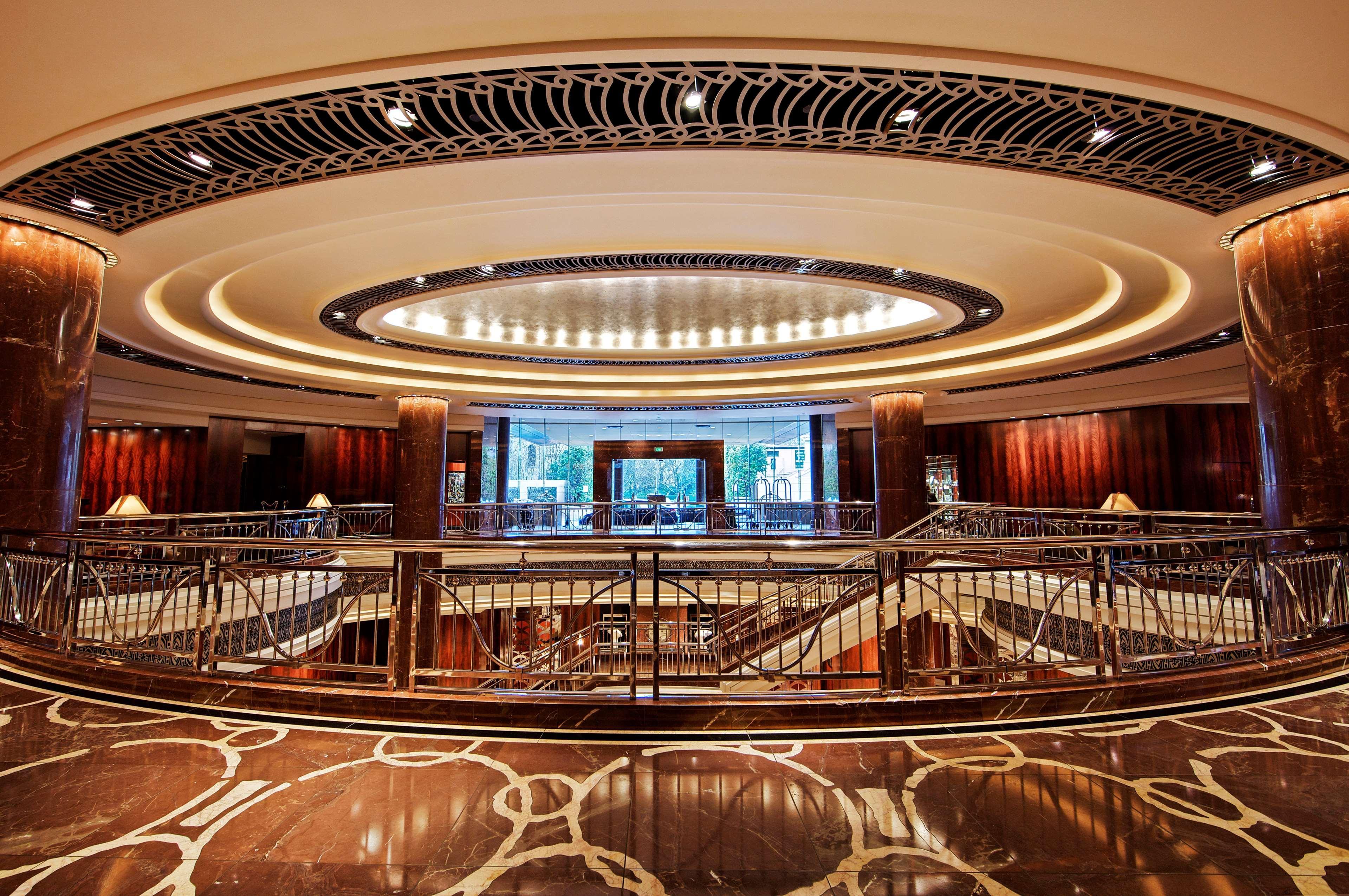 Park Hyatt Melbourne Hotel Ngoại thất bức ảnh The lobby of the Ritz-Carlton, Dubai