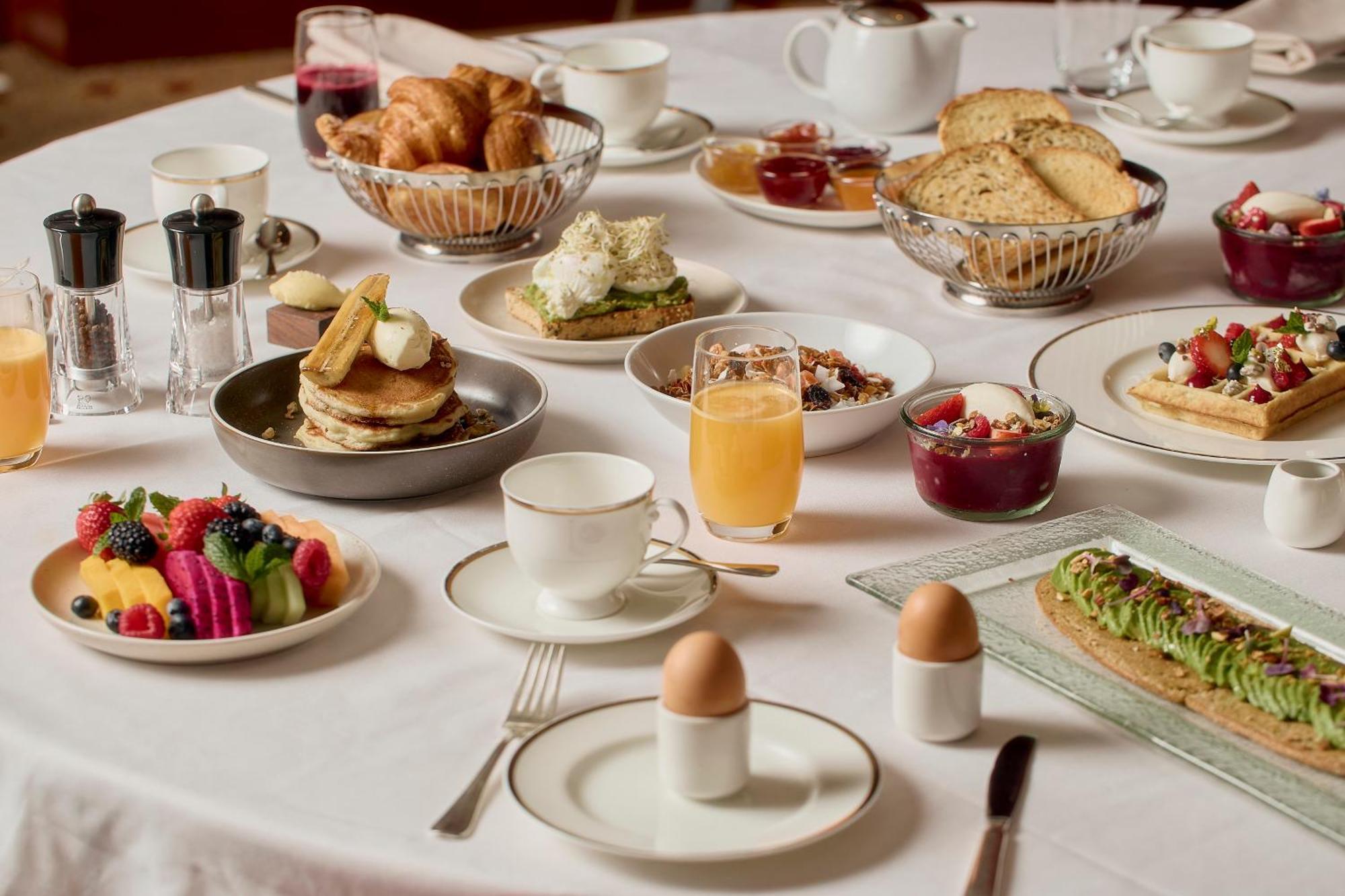 Park Hyatt Melbourne Hotel Ngoại thất bức ảnh A breakfast table at the Ritz