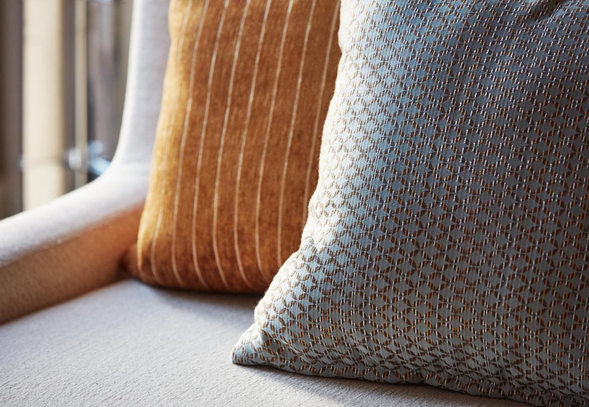 Park Hyatt Melbourne Hotel Ngoại thất bức ảnh Pillows