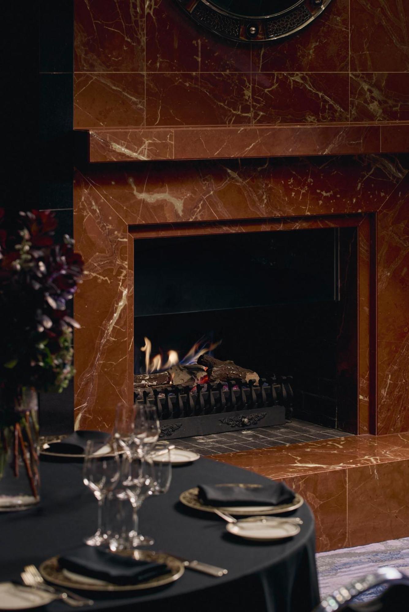 Park Hyatt Melbourne Hotel Ngoại thất bức ảnh A fireplace in the White House